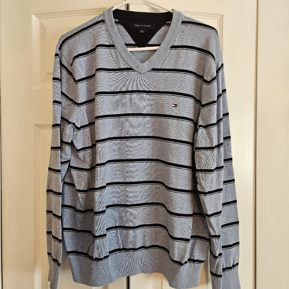 Men's sweater